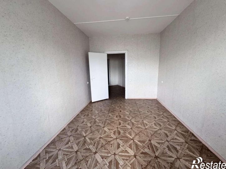 2-комн квартира Есенина улица, 8А