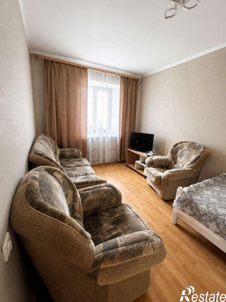 2-комн квартира Щорса улица, 45Л