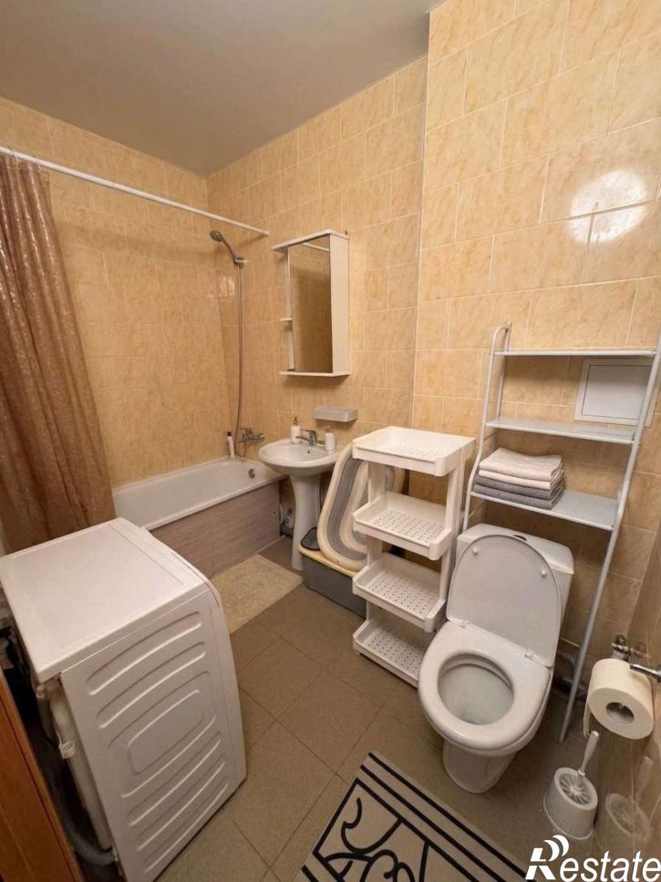 1-комн квартира Виктора Лосева улица, 25