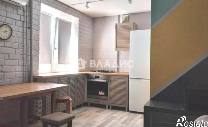 3-комн квартира ул Попова, 100,  д. 100
