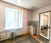 комната 17 кв м пр-кт Б.Хмельницкого, 135к