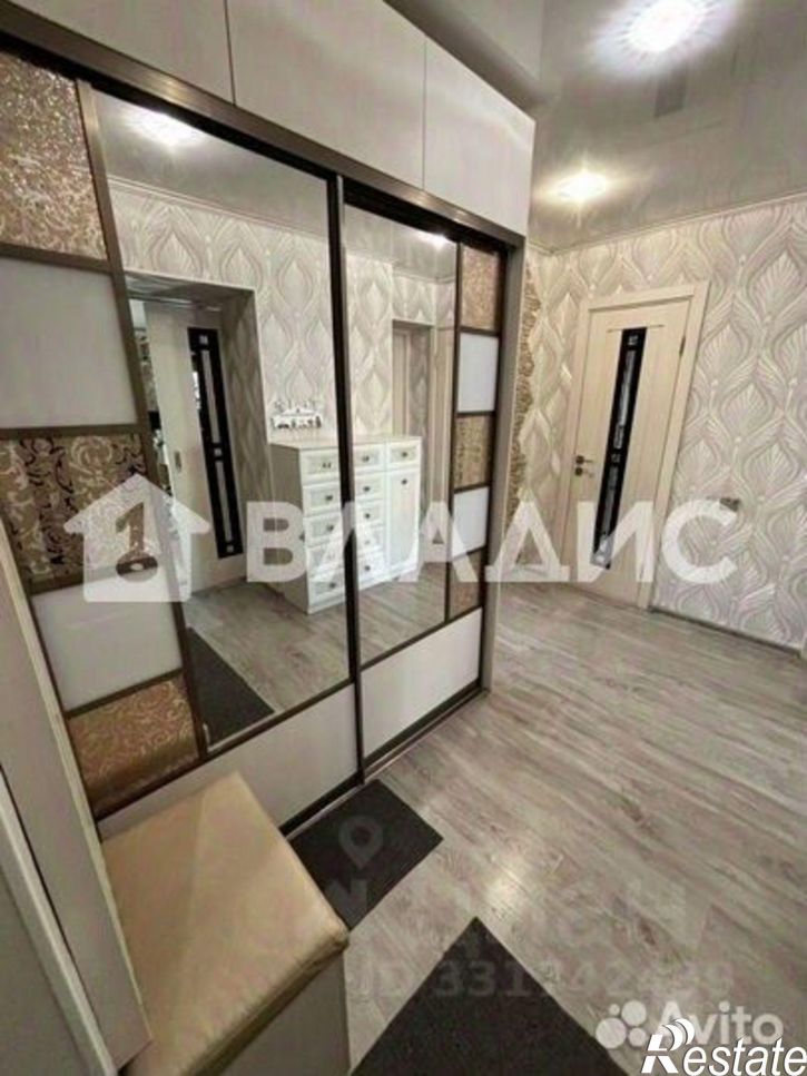 3-комн квартира пр-кт Б.Хмельницкого, 156,  д. 156