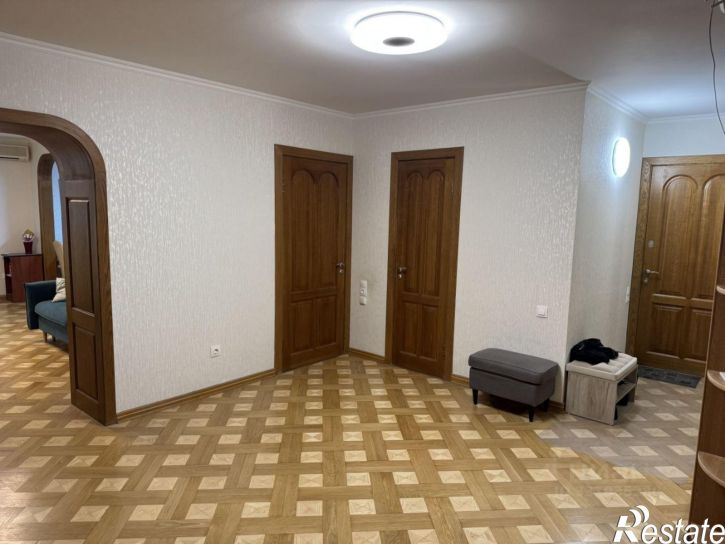 3-комн квартира ул Преображенская, 120,  д. 120