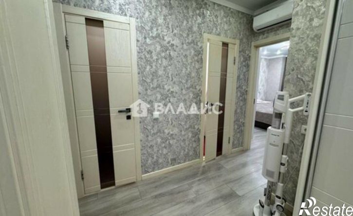 3-комн квартира ул Гостенская, 16,  д. 16