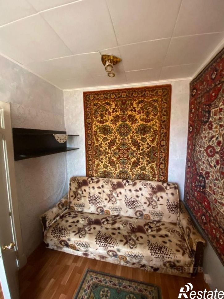 Комната пр-кт Б.Хмельницкого, 71,  д. 71