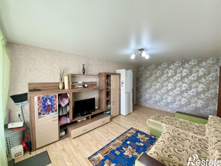 3-комн квартира ул Попова, 100,  д. 100
