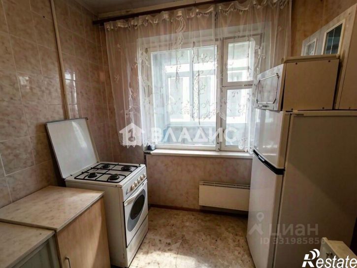 2-комн квартира ул 60 лет Октября, 1,  д. 1