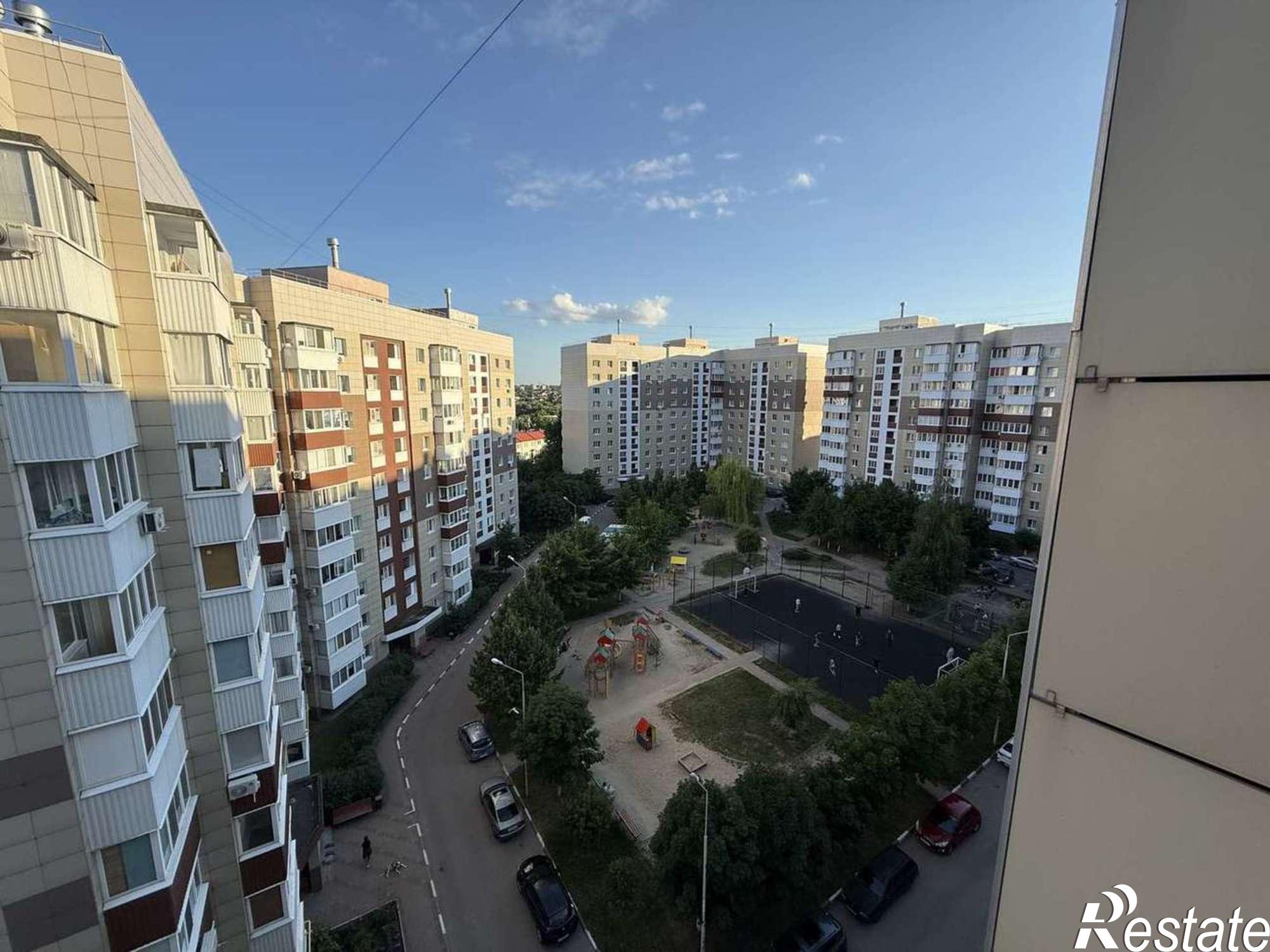Купить квартиру за 4 350 000 рублей на Строителей бульвар, 16