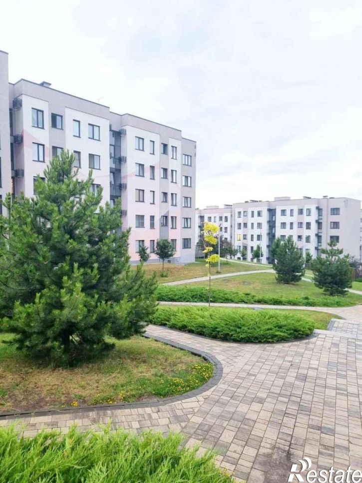 Студия Семейная улица, 25