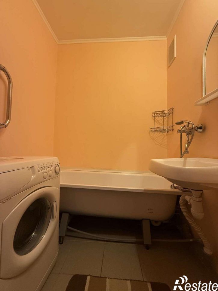 1-комн квартира Строителей бульвар, 16