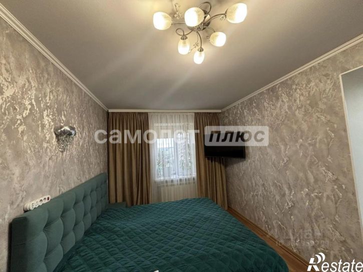 3-комн квартира ул Есенина, 32,  д. 32