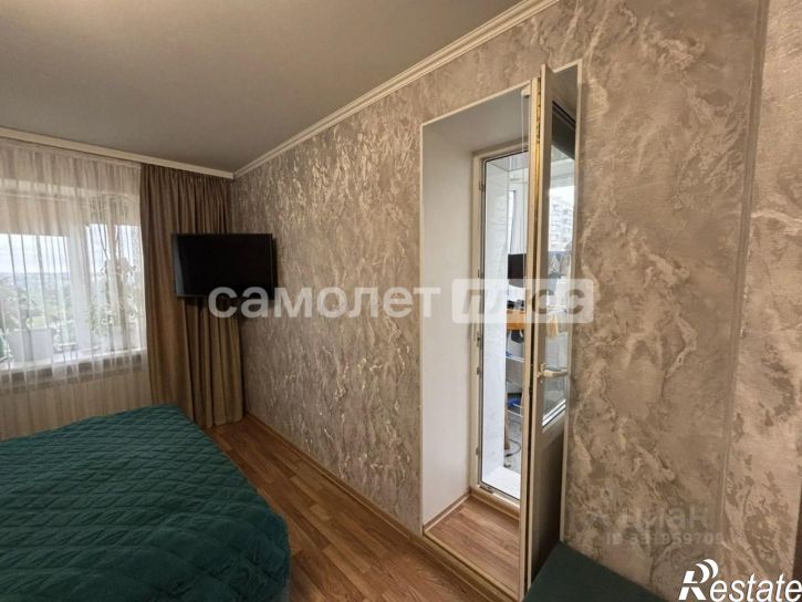 3-комн квартира ул Есенина, 32,  д. 32