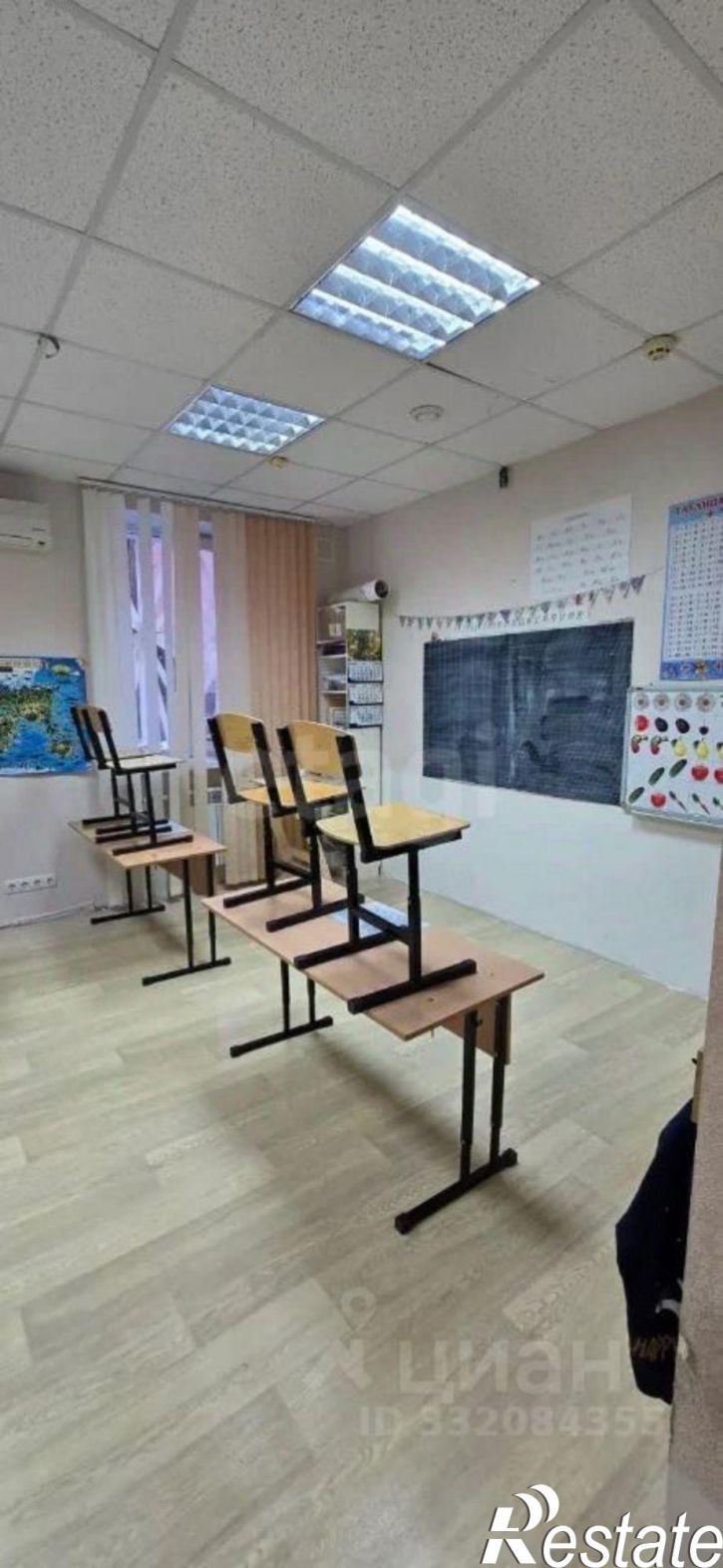 Помещение свободного назначения 1-й Заводской пер, 8,  д. 8