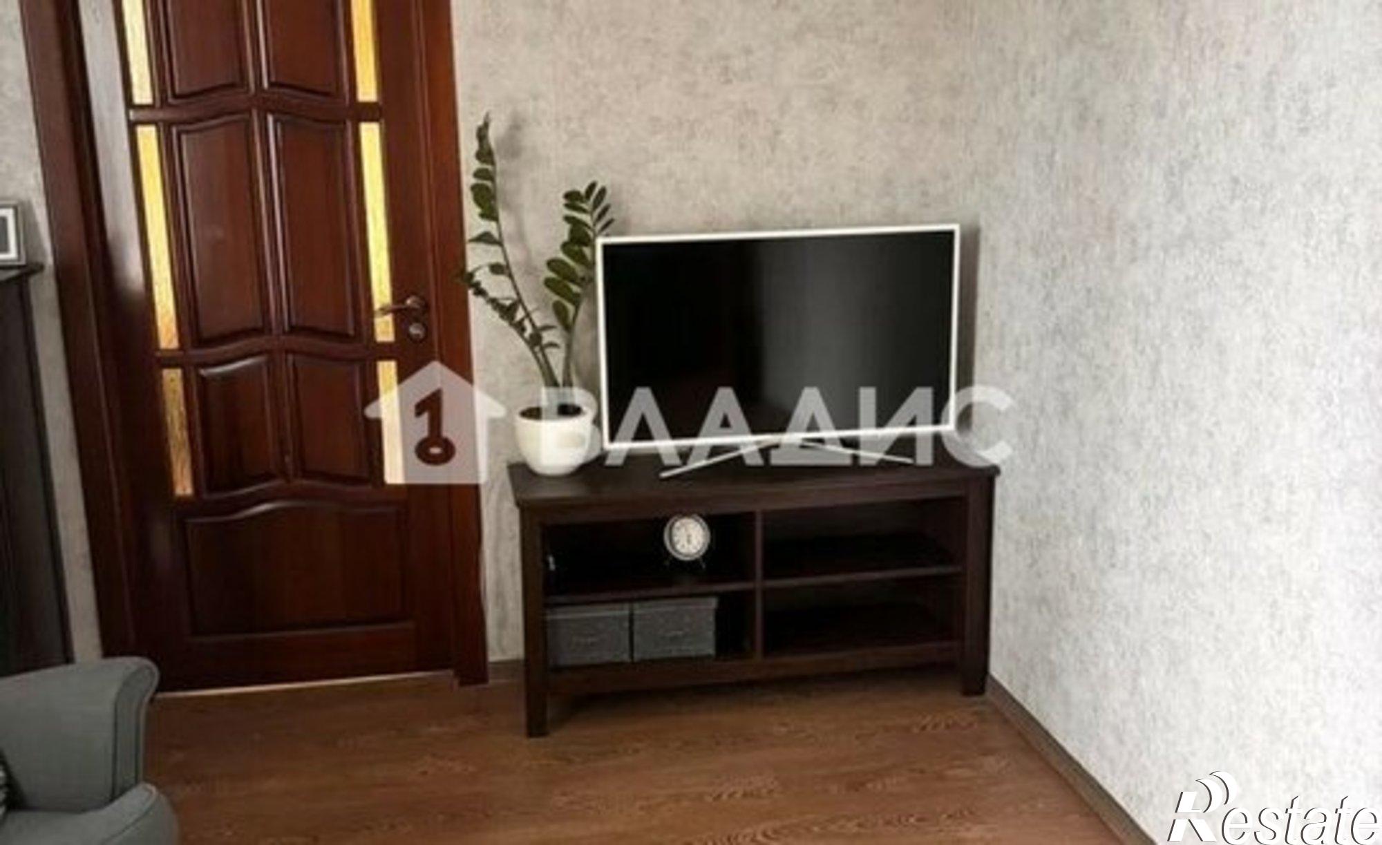 Купить квартиру за 8 000 000 рублей на ул Попова, 68а