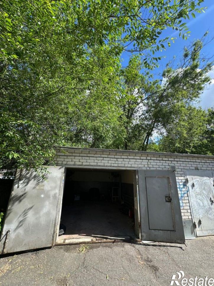 Гараж/парковка пр-кт Б.Хмельницкого, 104б,  д. 104б