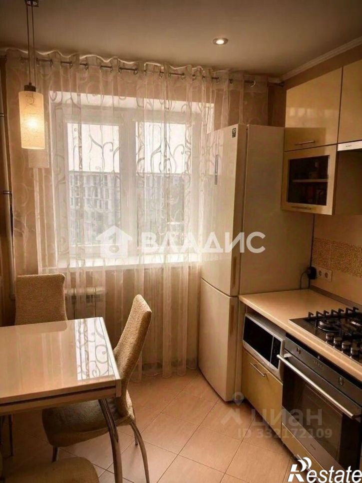 3-комн квартира ул Попова, 68а,  д. 68а