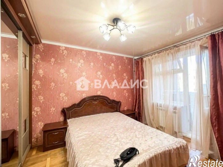 3-комн квартира ул 60 лет Октября, 10,  д. 10