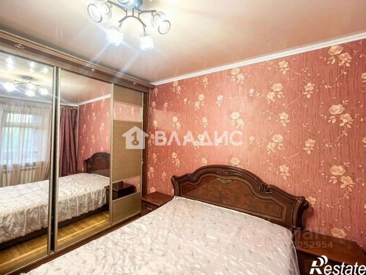 3-комн квартира ул 60 лет Октября, 10,  д. 10