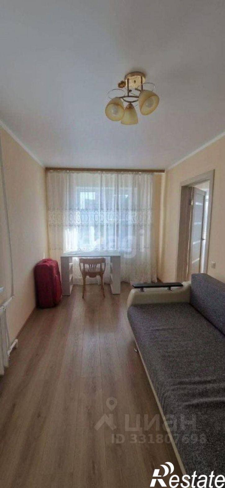2-комн квартира пр-кт Славы, 82,  д. 82