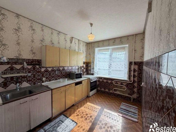 4-комн квартира б-р Юности, 10,  д. 10
