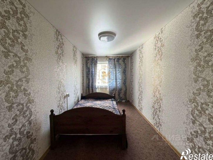 4-комн квартира б-р Юности, 10,  д. 10