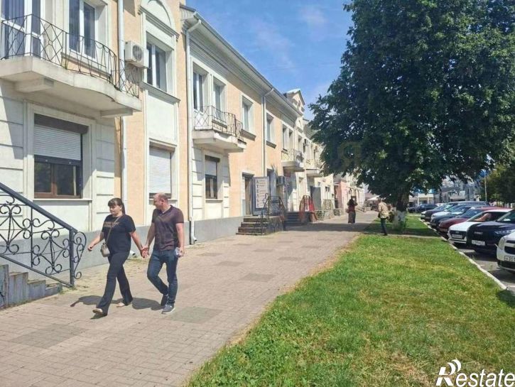Торговое помещение Народный б-р, 92,  д. 92