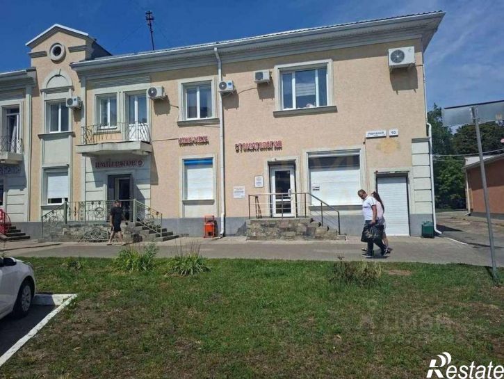 Торговое помещение Народный б-р, 92,  д. 92