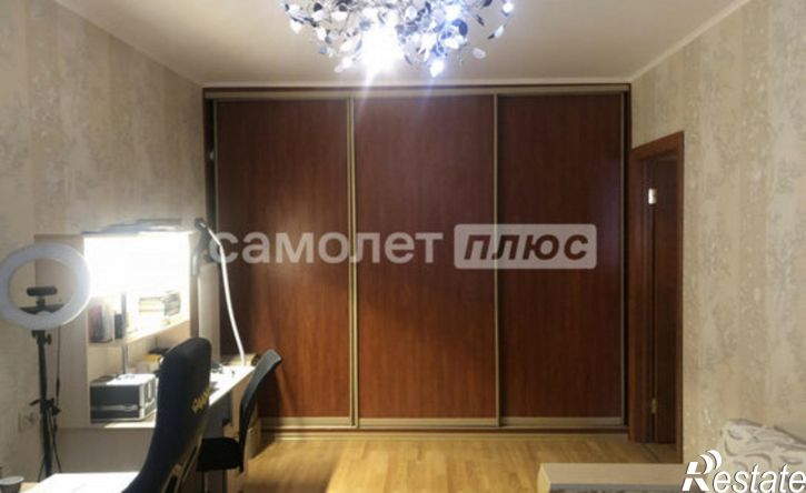 2-комн квартира ул Есенина, 54,  д. 54