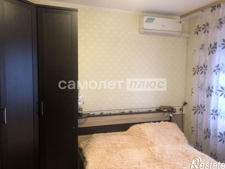 2-комн квартира ул Есенина, 54,  д. 54