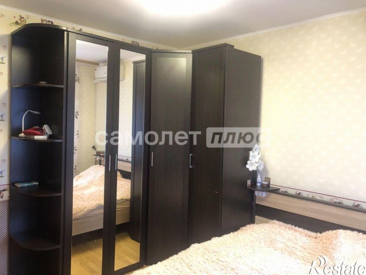 2-комн квартира ул Есенина, 54,  д. 54