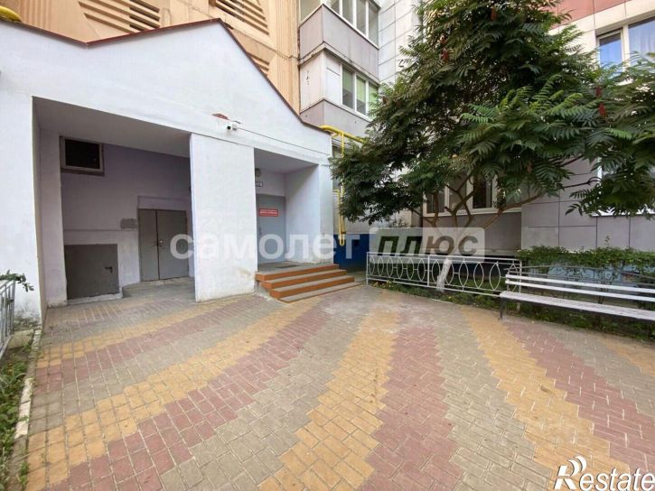 3-комн квартира б-р Юности, 45,  д. 45