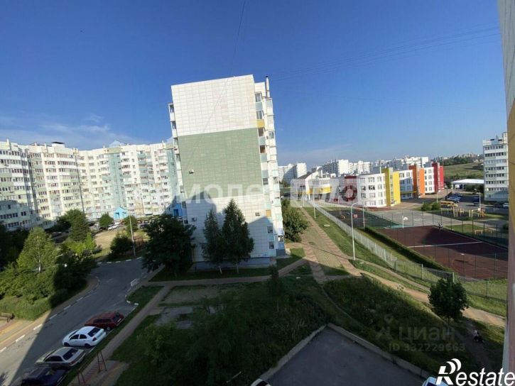 3-комн квартира б-р Юности, 45,  д. 45