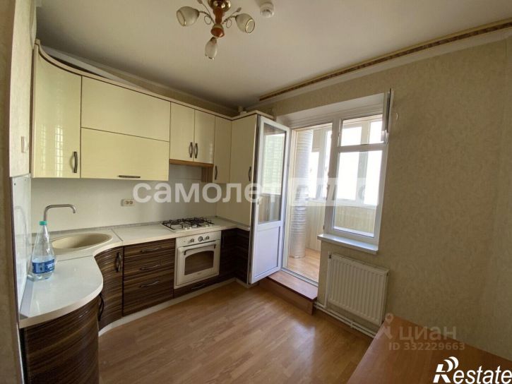 3-комн квартира б-р Юности, 45,  д. 45