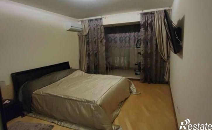 3-комн квартира ул 5 Августа, 37,  д. 37