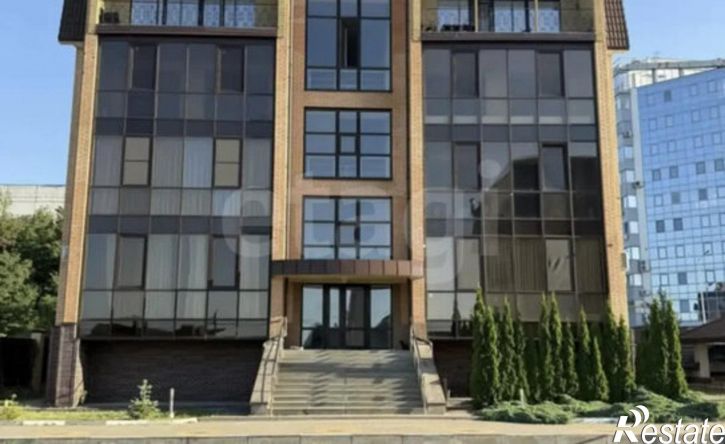 4-комн квартира ул им Катукова М.Е., 8,  д. 8