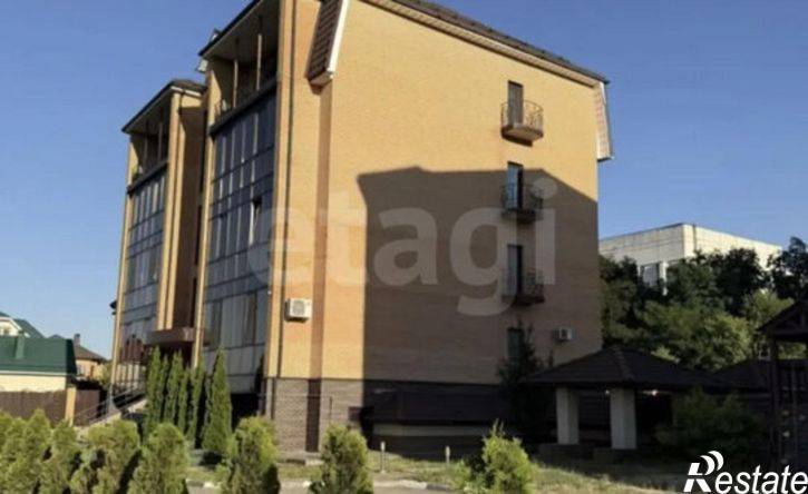4-комн квартира ул им Катукова М.Е., 8,  д. 8