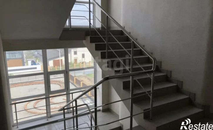 4-комн квартира ул им Катукова М.Е., 8,  д. 8