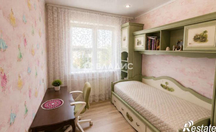 3-комн квартира пр-кт Славы, 90,  д. 90