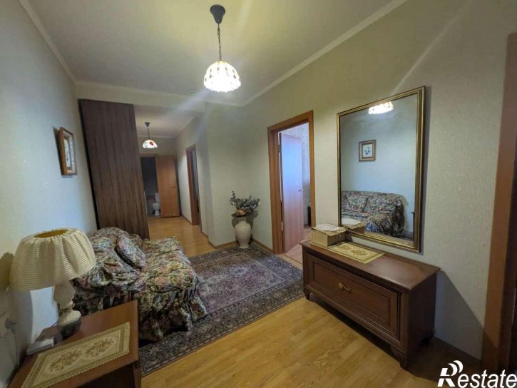 3-комн квартира Газовиков улица, 11