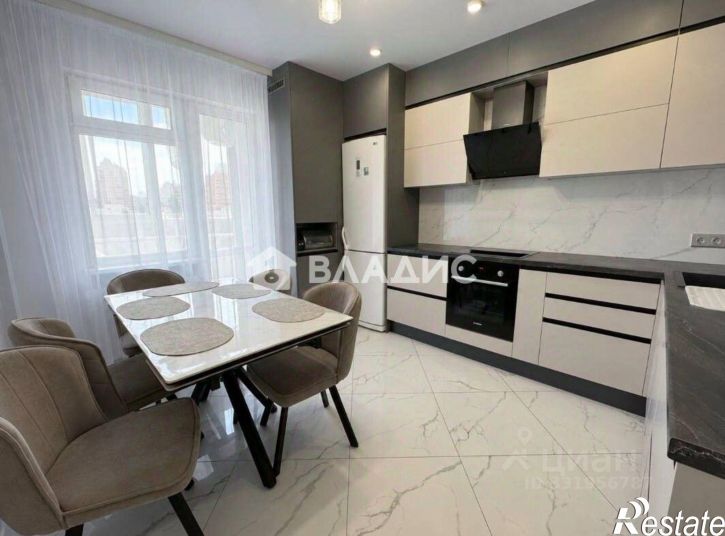 3-комн квартира ул Гостенская, 16,  д. 16