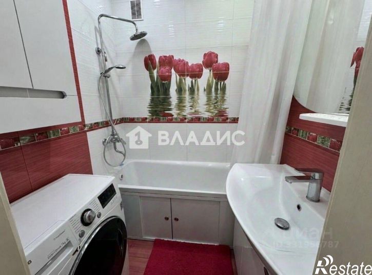 3-комн квартира ул Гостенская, 16,  д. 16