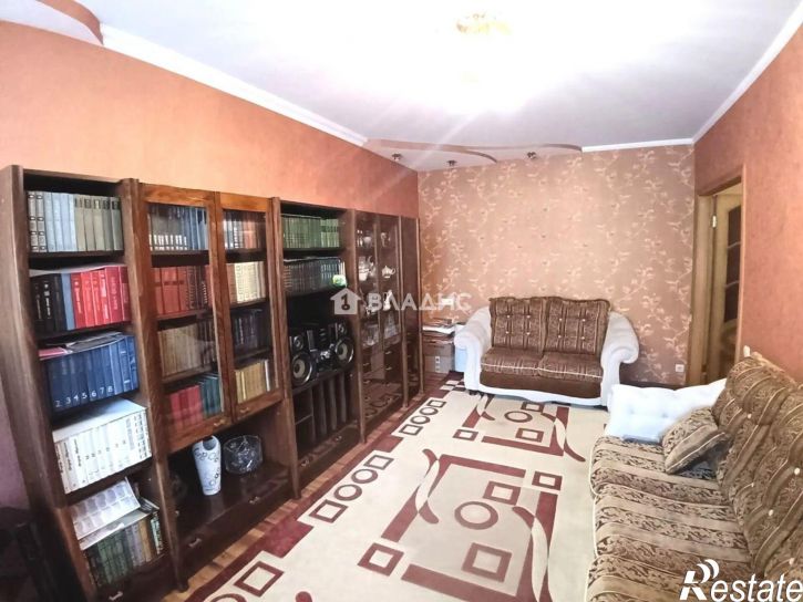 3-комн квартира ул 60 лет Октября, 9,  д. 9