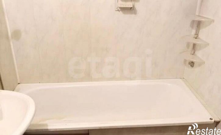 2-комн квартира б-р 1 Салюта, 3,  д. 3