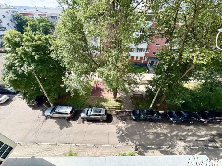 3-комн квартира Народный б-р, 57,  д. 57