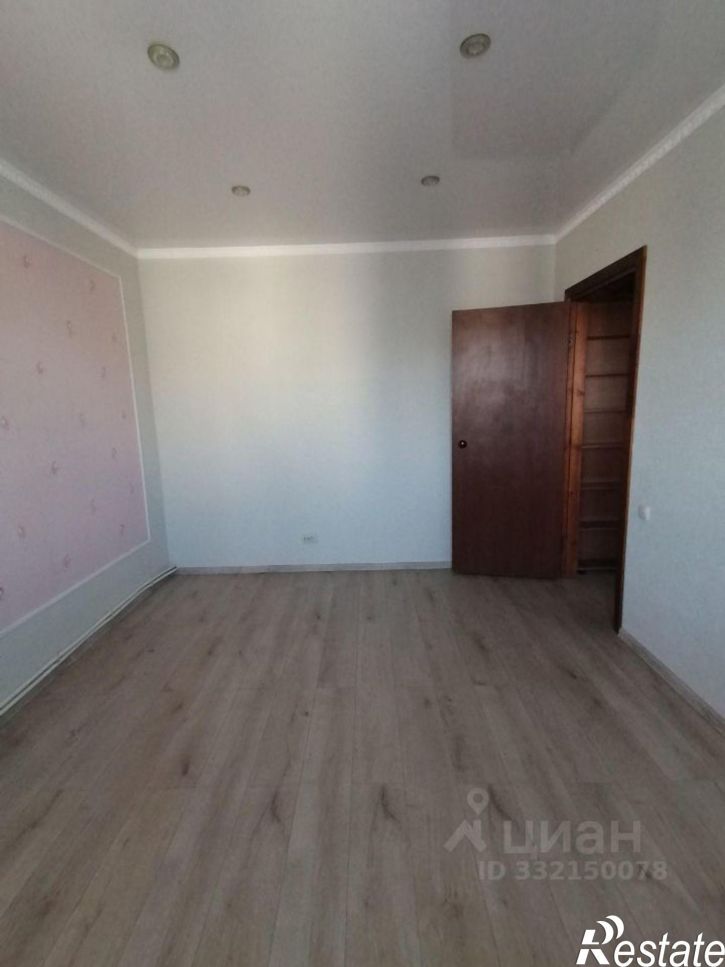 3-комн квартира б-р Юности, 37,  д. 37