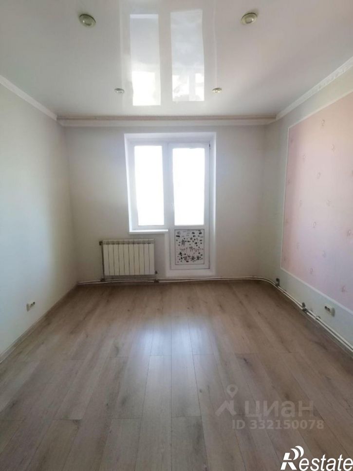 3-комн квартира б-р Юности, 37,  д. 37