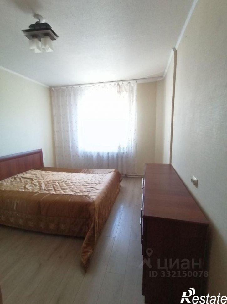 3-комн квартира б-р Юности, 37,  д. 37