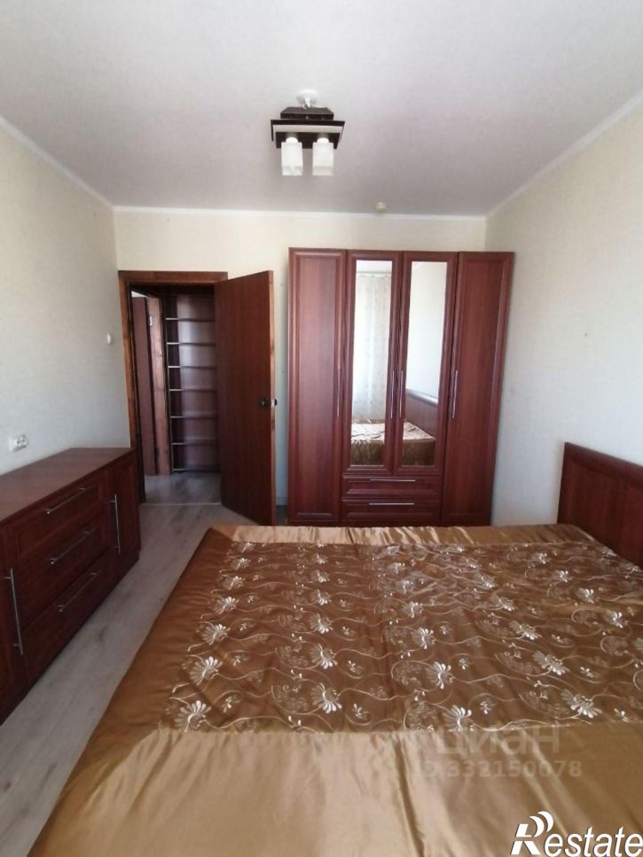 3-комн квартира б-р Юности, 37,  д. 37