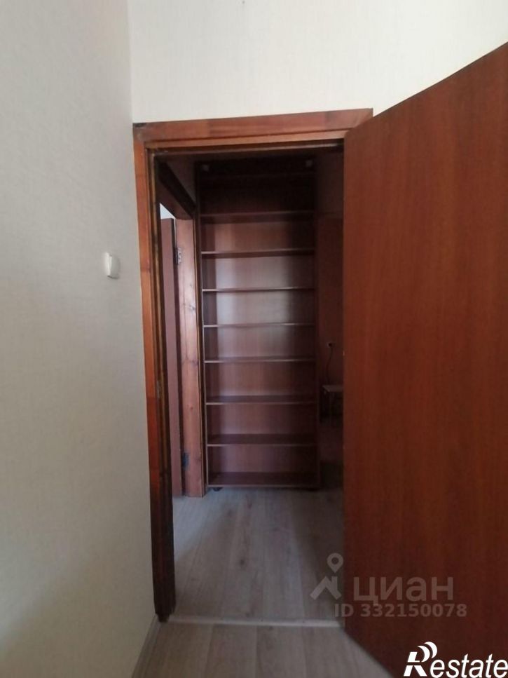 3-комн квартира б-р Юности, 37,  д. 37