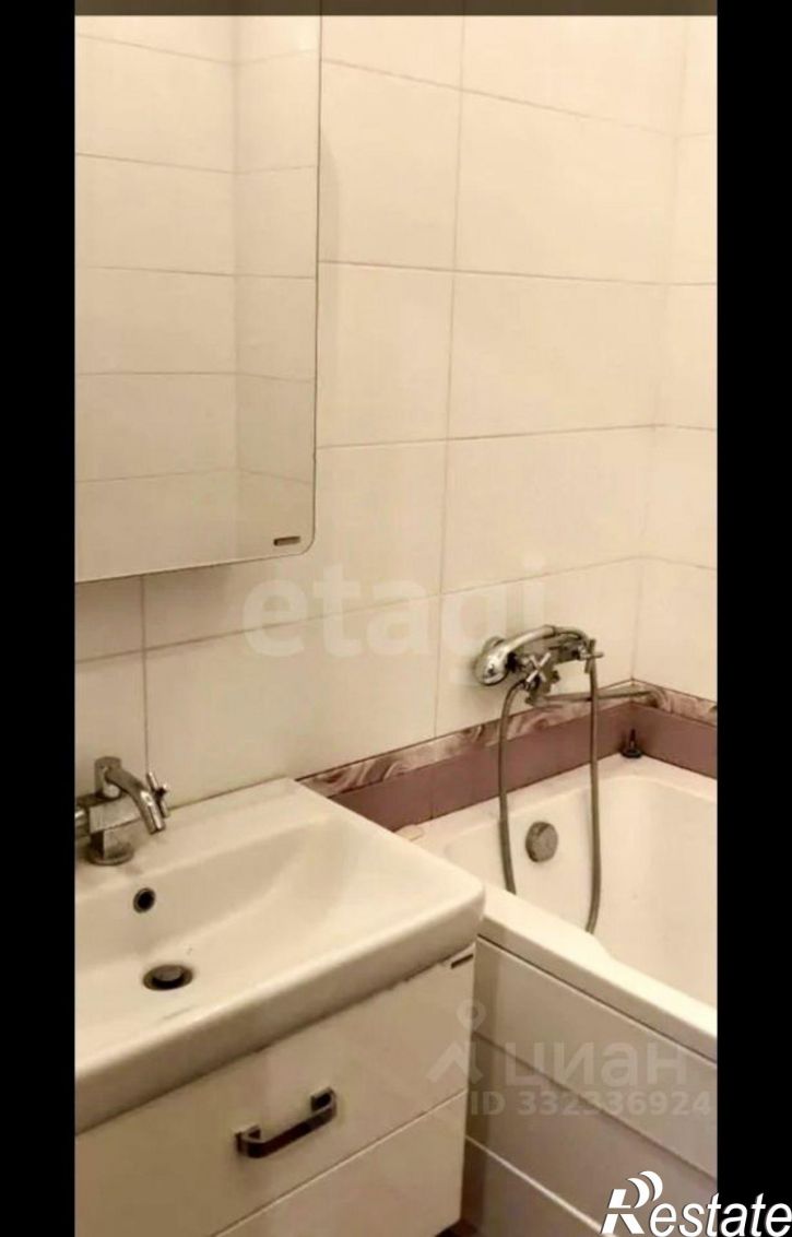 2-комн квартира ул Есенина, 16б,  д. 16б